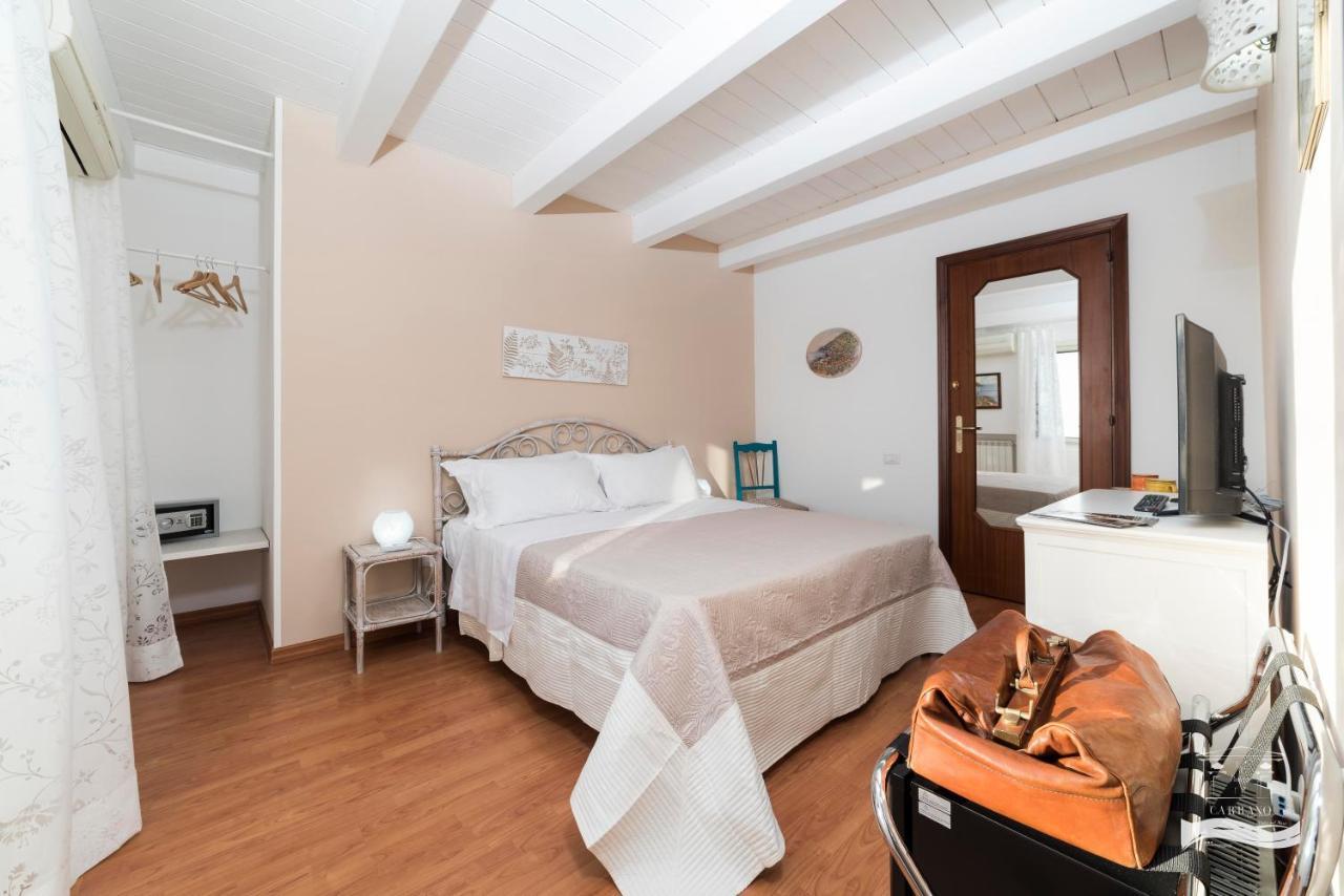 Bed and Breakfast Palazzo Carrano В'єтрі Екстер'єр фото